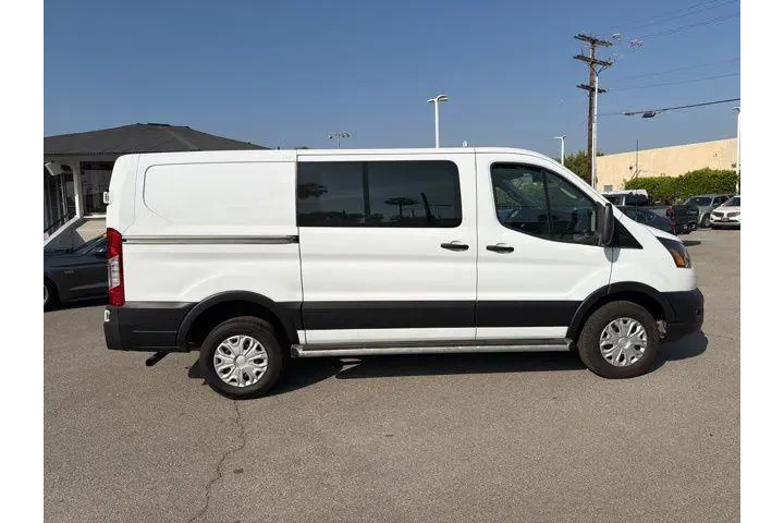 $31579 : Ford Transit 2024 250 3dr SW image 8