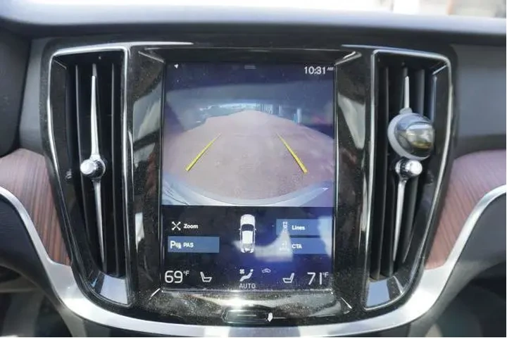 $15725 : Volvo S60 2019 T5 Momentum 4 image 9