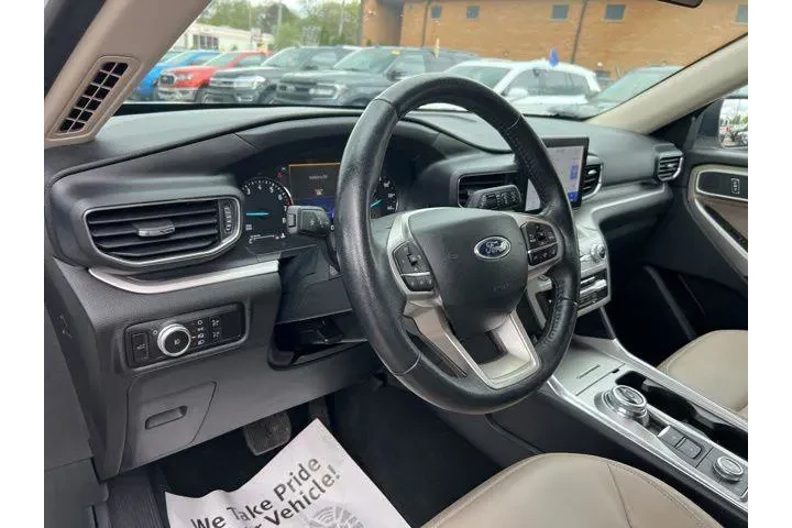 $31958 : Ford Explorer 2023 AWD XLT 4 image 7
