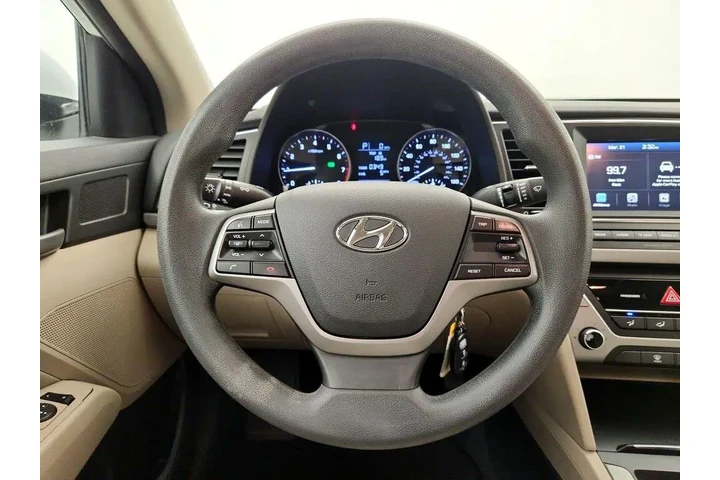 $13599 : Hyundai ELANTRA 2017 SE 4dr image 10