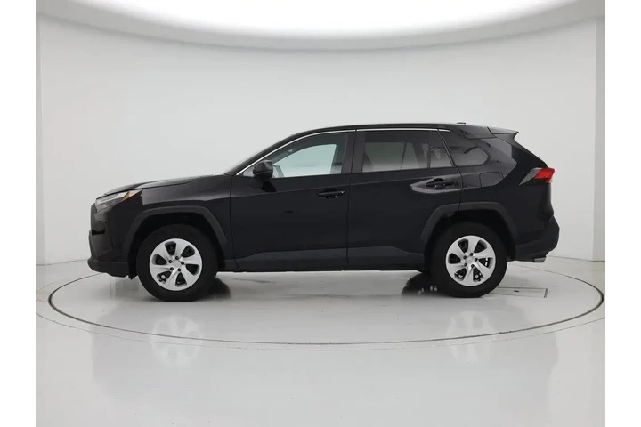 $27998 : Toyota RAV4 2024 AWD LE 4dr image 3