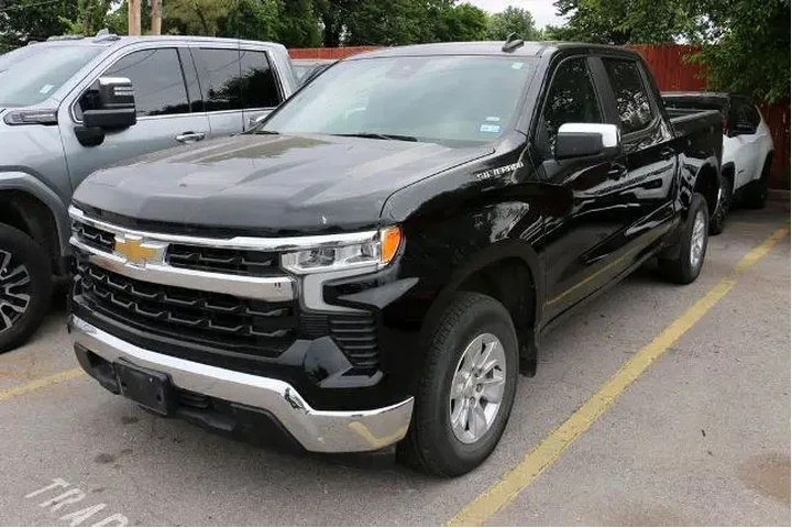 $39900 : Chevrolet Silverado 1500 202 image 2