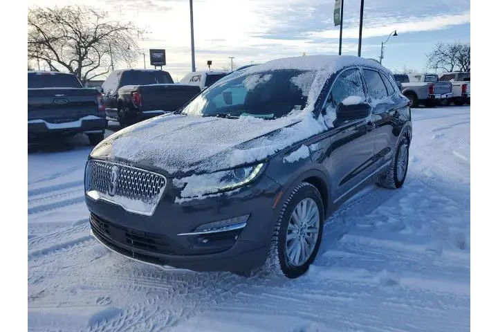 $15700 : Lincoln MKC 2019 Premiere 4d image 2
