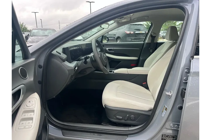 $20993 : Hyundai SONATA 2025 SEL 4dr image 10