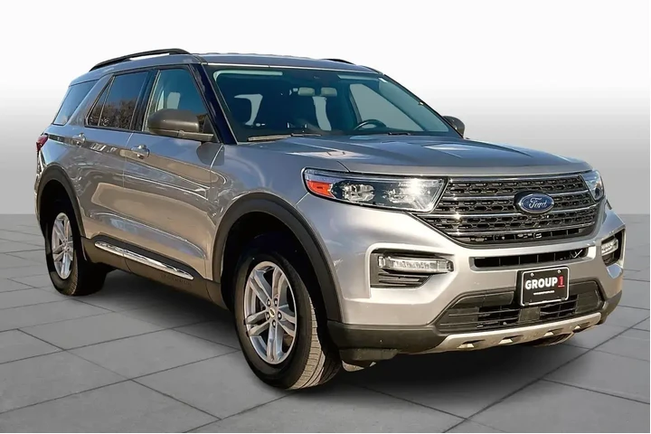 $30888 : Ford Explorer 2023 AWD XLT 4 image 2