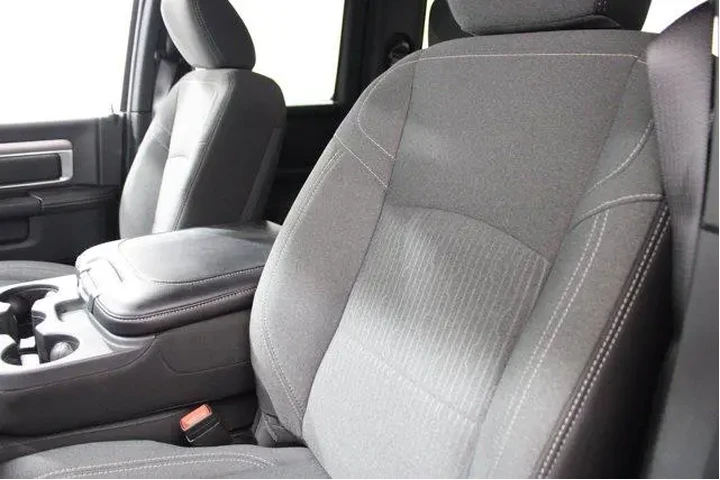 $38971 : Ram 1500 Classic 2024 4x2 Wa image 6