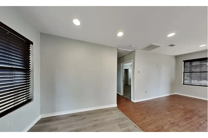 $850 : spacious charm natural home image 5