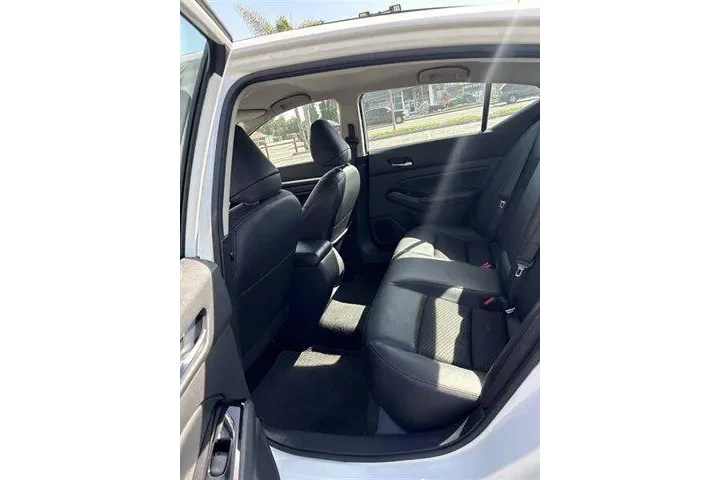 $20788 : Nissan Altima 2024 2.5 SR 4d image 6