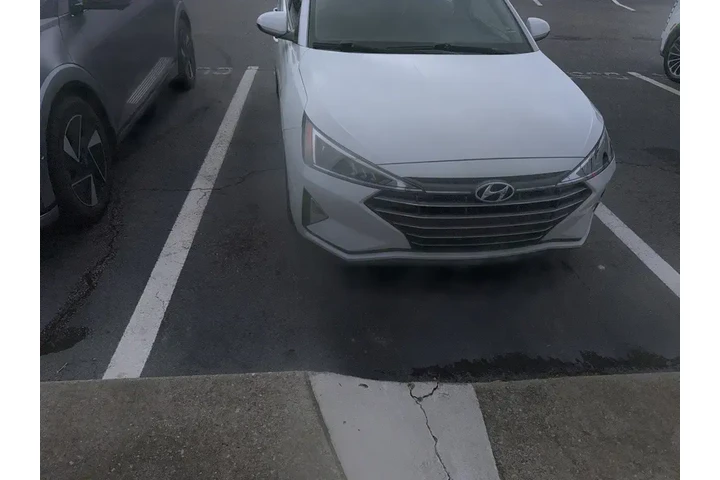 $17671 : Hyundai ELANTRA 2020 Value E image 4