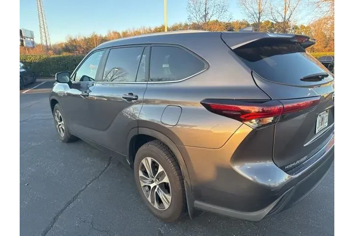 $38936 : Toyota Highlander 2024 AWD X image 7