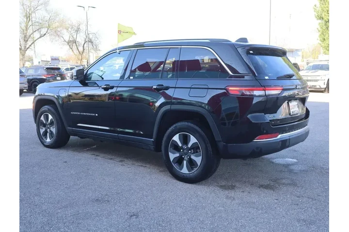 $26877 : Jeep Grand Cherokee 2023 4x4 image 7