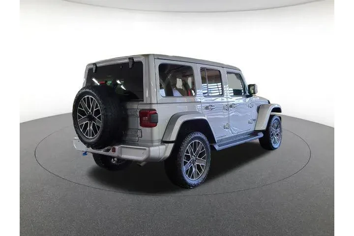 $39000 : Jeep Wrangler 2024 4x4 High image 5