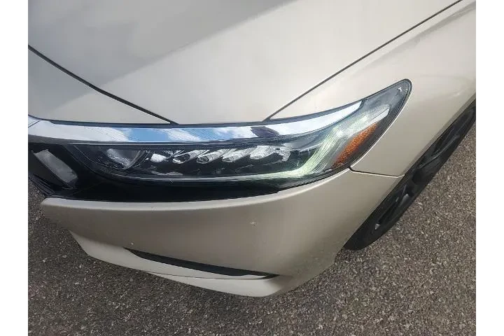 $20861 : Honda Accord 2020 LX 4dr Sed image 5