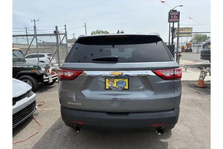2018 Traverse LS image 6