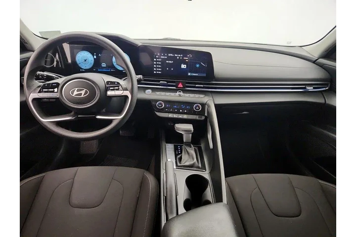 $18998 : Hyundai ELANTRA 2024 SEL 4dr image 9