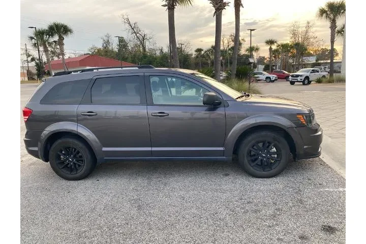 $13978 : Dodge Journey 2020 SE Value image 4