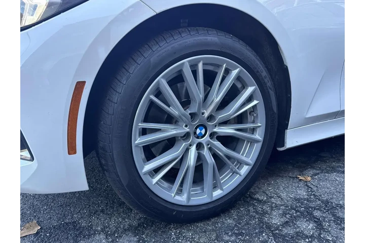 $29985 : BMW 3 Series 2023 AWD 330i x image 8