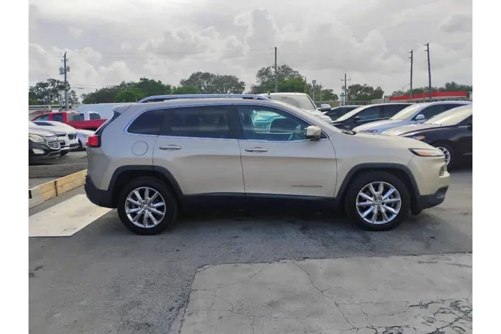 $7300 : 2015 Cherokee Limited image 6
