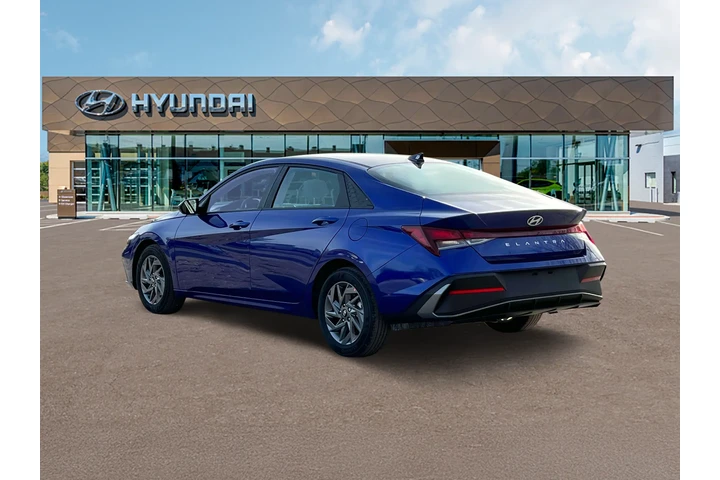$19988 : Hyundai ELANTRA 2024 SEL 4dr image 5