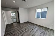 $1950 : 2 bedroom apartment in LA thumbnail