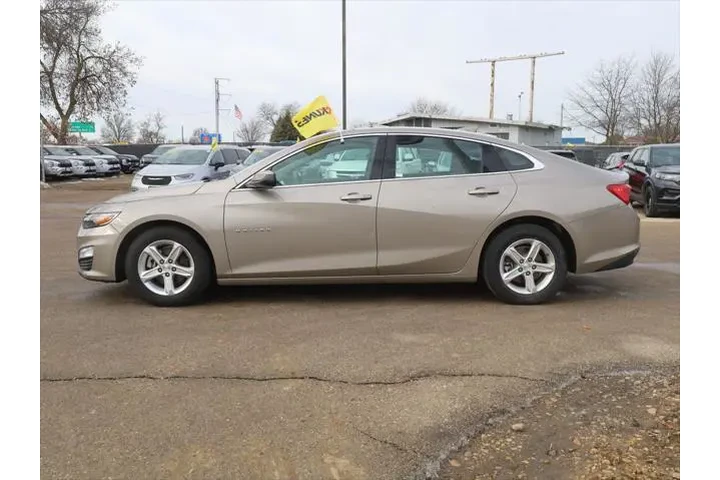 $18477 : Chevrolet Malibu 2024 LT 4dr image 5