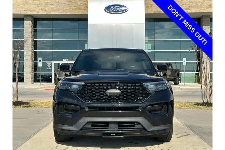 $37995 : Ford Explorer 2022 AWD ST 4d image 2