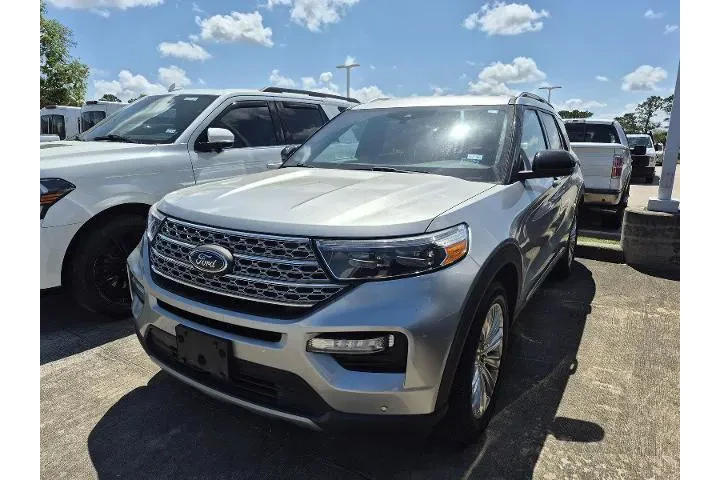 $28371 : Ford Explorer 2020 AWD Limit image 1