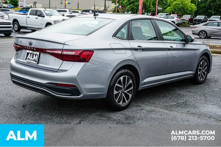 $18920 : Volkswagen Jetta 2025 S 4dr image 6
