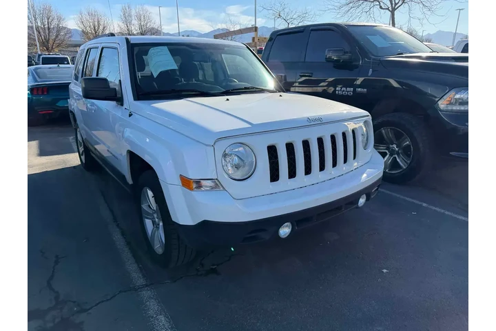 $12064 : Jeep Patriot 2016 4x4 Latitu image 6