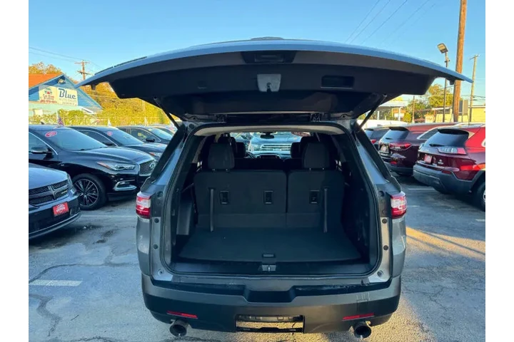 $19900 : 2020 Traverse LS image 9