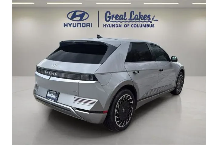$26977 : Hyundai IONIQ 5 2024 AWD Lim image 5