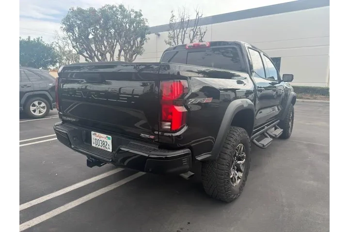 2024 Colorado ZR2 image 4