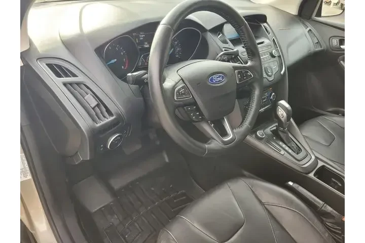 $11269 : Ford Focus 2015 SE 4dr Sedan image 9