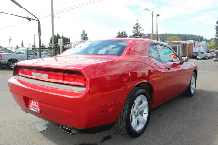 $13995 : 2013 Challenger 2dr Cpe SXT image 7