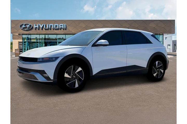 $32990 : Hyundai IONIQ 5 2025 SE 4dr image 1