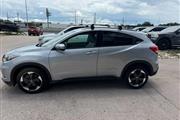 $18300 : 2018 HR-V EX-L w/Navigation 2 thumbnail