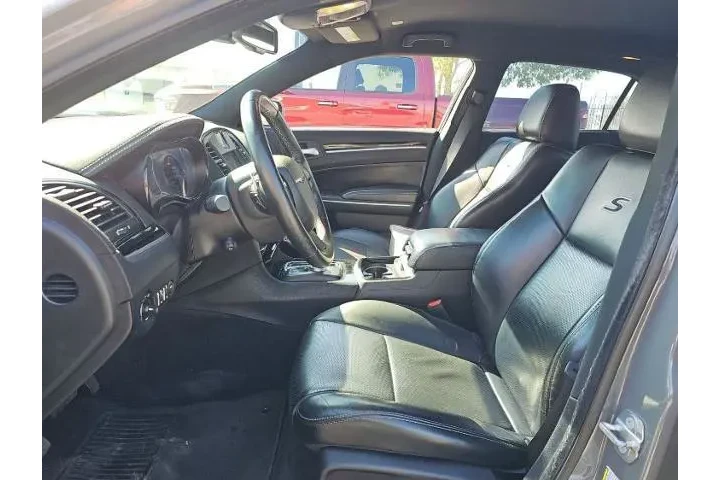 $24800 : Chrysler 300 2018 AWD S 4dr image 5