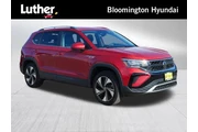 Volkswagen Taos 2024 AWD SE en Minneapolis y Saint Paul