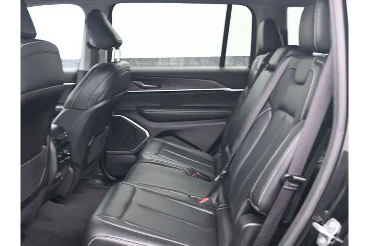 $30000 : Jeep Grand Cherokee L 2022 4 image 5