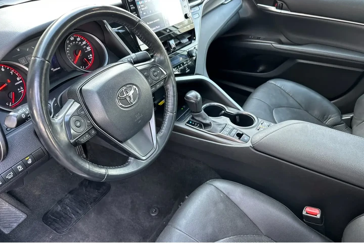 $31319 : Toyota Camry 2024 XSE V6 4dr image 4