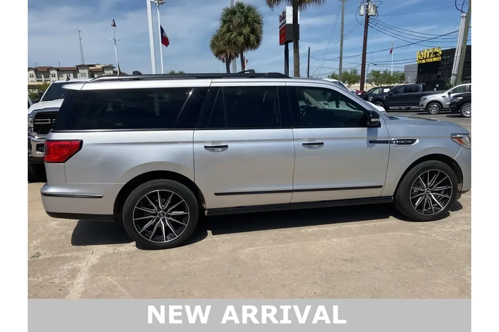 $37991 : Lincoln Navigator L 2019 4x4 image 3