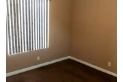 SINGLE 3BR 13568 Kismet Ave, en Los Angeles