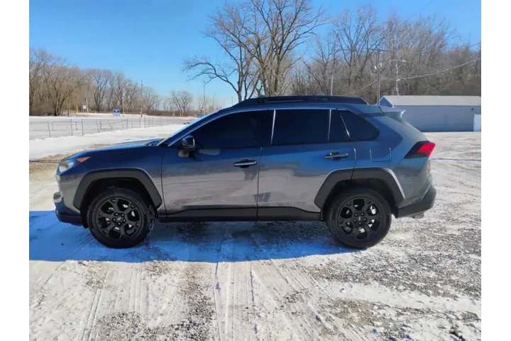 $22995 : 2020 RAV4 Adventure image 8