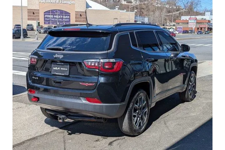 $16595 : Jeep Compass 2019 4x4 Trailh image 6