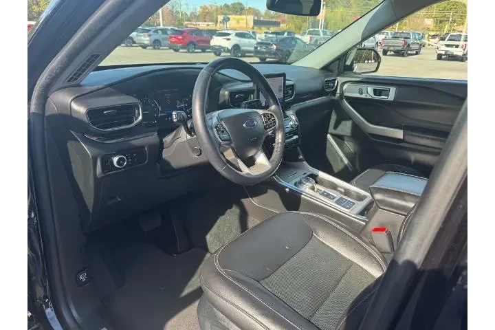 $29991 : Ford Explorer 2023 Limited 4 image 9