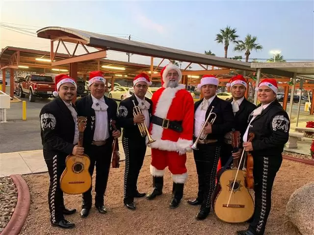 Mariachis Juvenil Azteca de M image 9