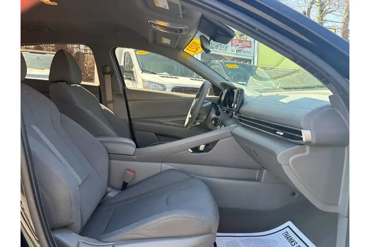 $18499 : 2021 Elantra SE image 9