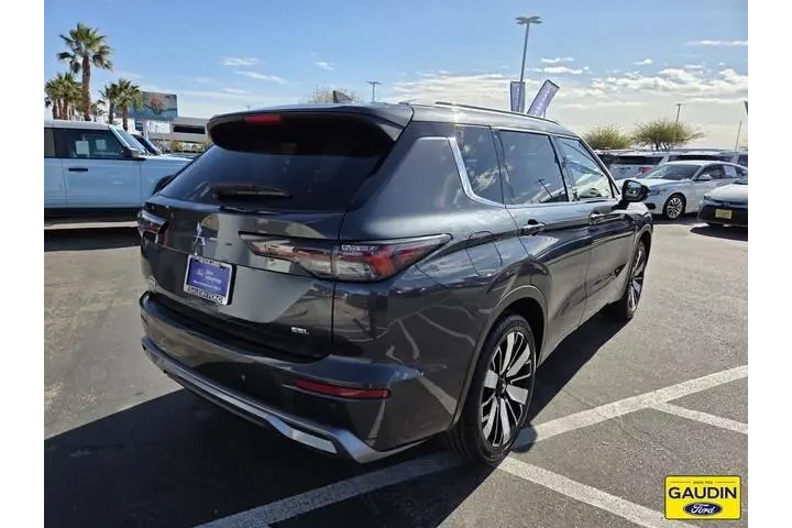 $31464 : Mitsubishi Outlander 2025 SE image 7