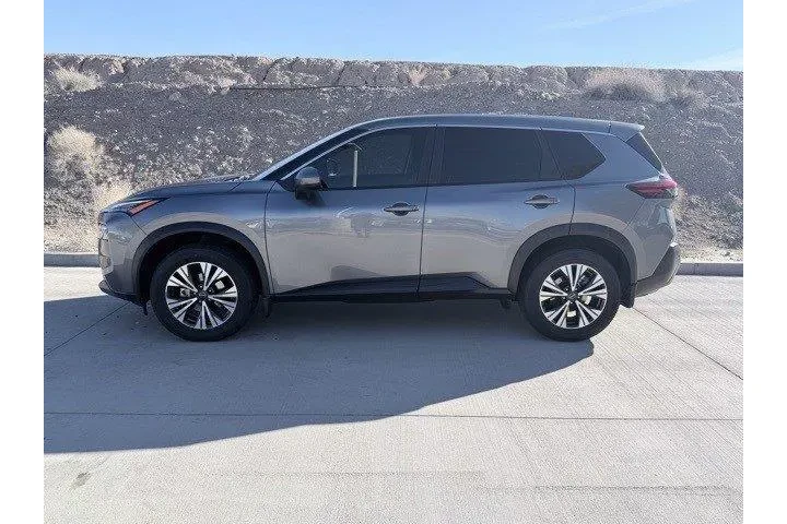 $21750 : Nissan Rogue 2023 SV 4dr Cro image 5