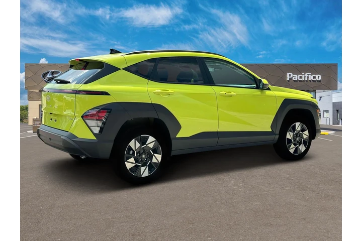 $23499 : Hyundai KONA 2025 AWD SEL 4d image 8